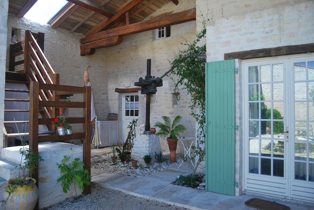 Les Jardins Saint Leonard Hotel Thaire Luaran gambar