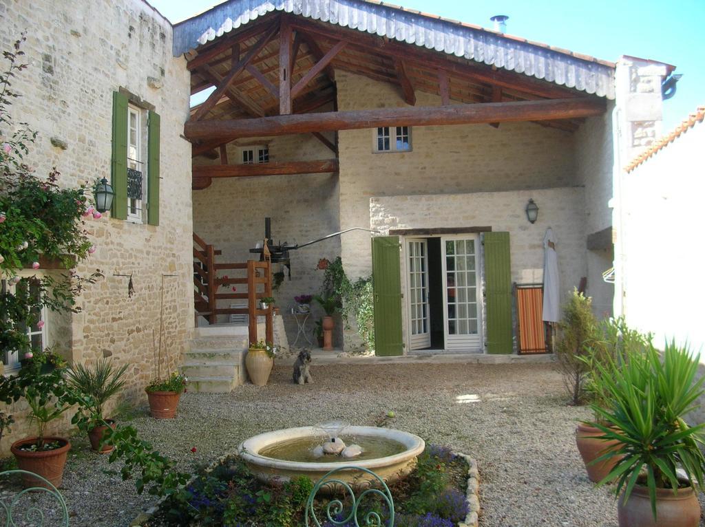 Les Jardins Saint Leonard Hotel Thaire Luaran gambar