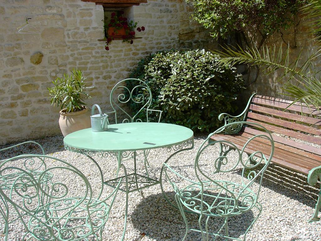Les Jardins Saint Leonard Hotel Thaire Luaran gambar